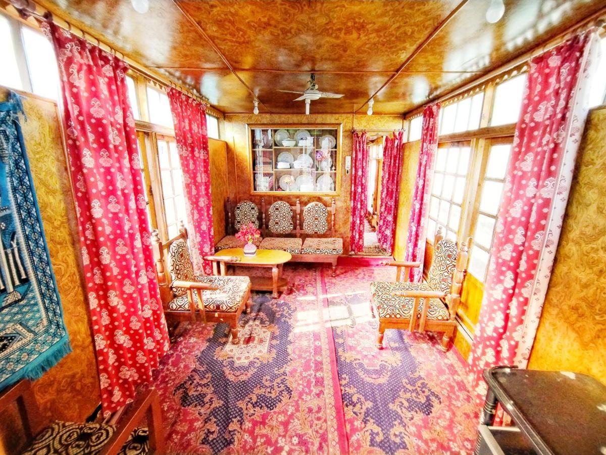 Raja'S Palace Houseboat - Kashmir Hotel Srinagar  Exterior photo